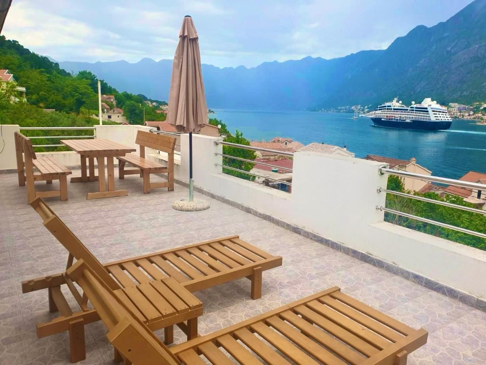 House With Big Terrace And Beautiful Sea View Villa Kotor Kültér fotó