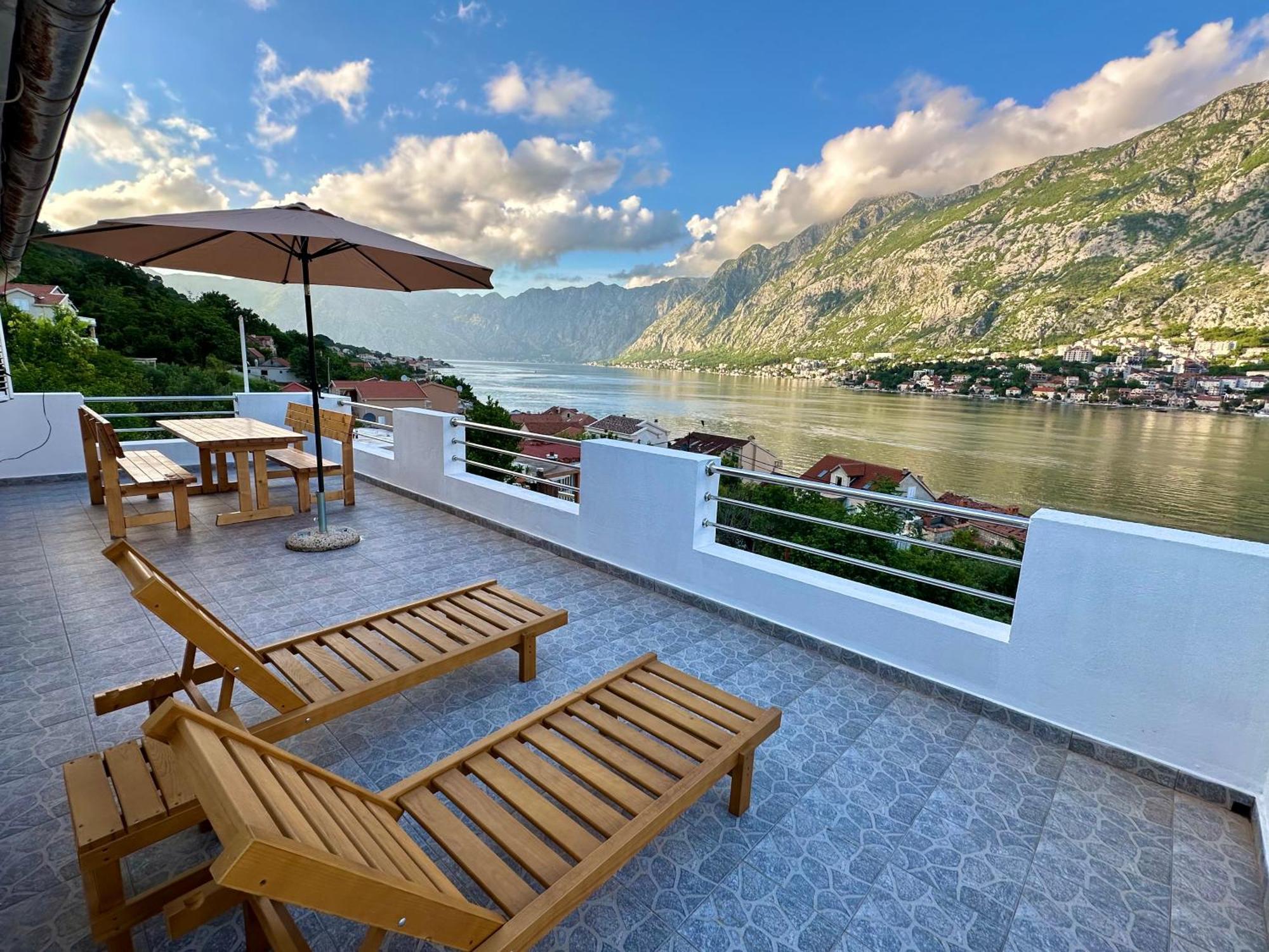 House With Big Terrace And Beautiful Sea View Villa Kotor Kültér fotó