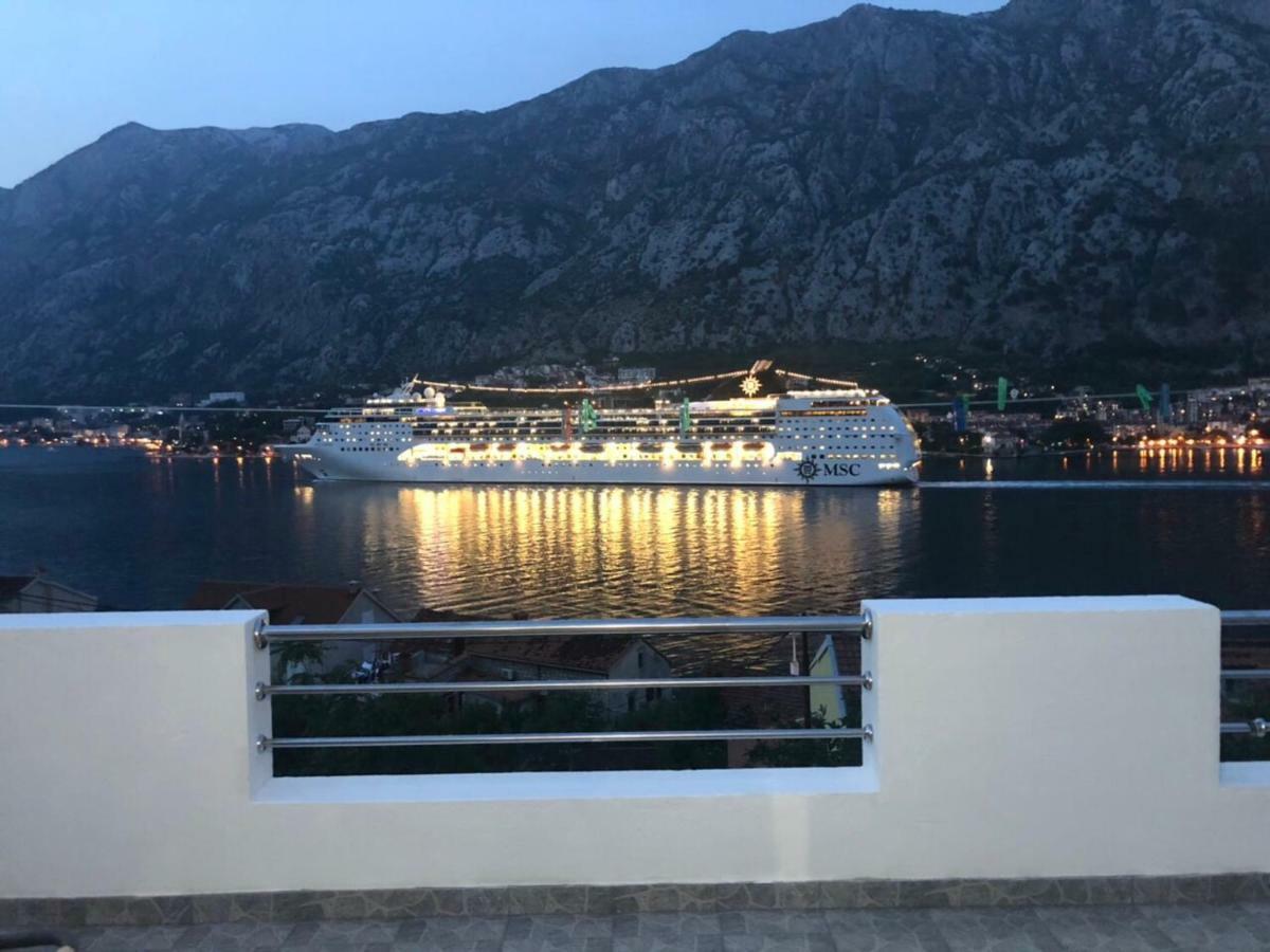 House With Big Terrace And Beautiful Sea View Villa Kotor Kültér fotó